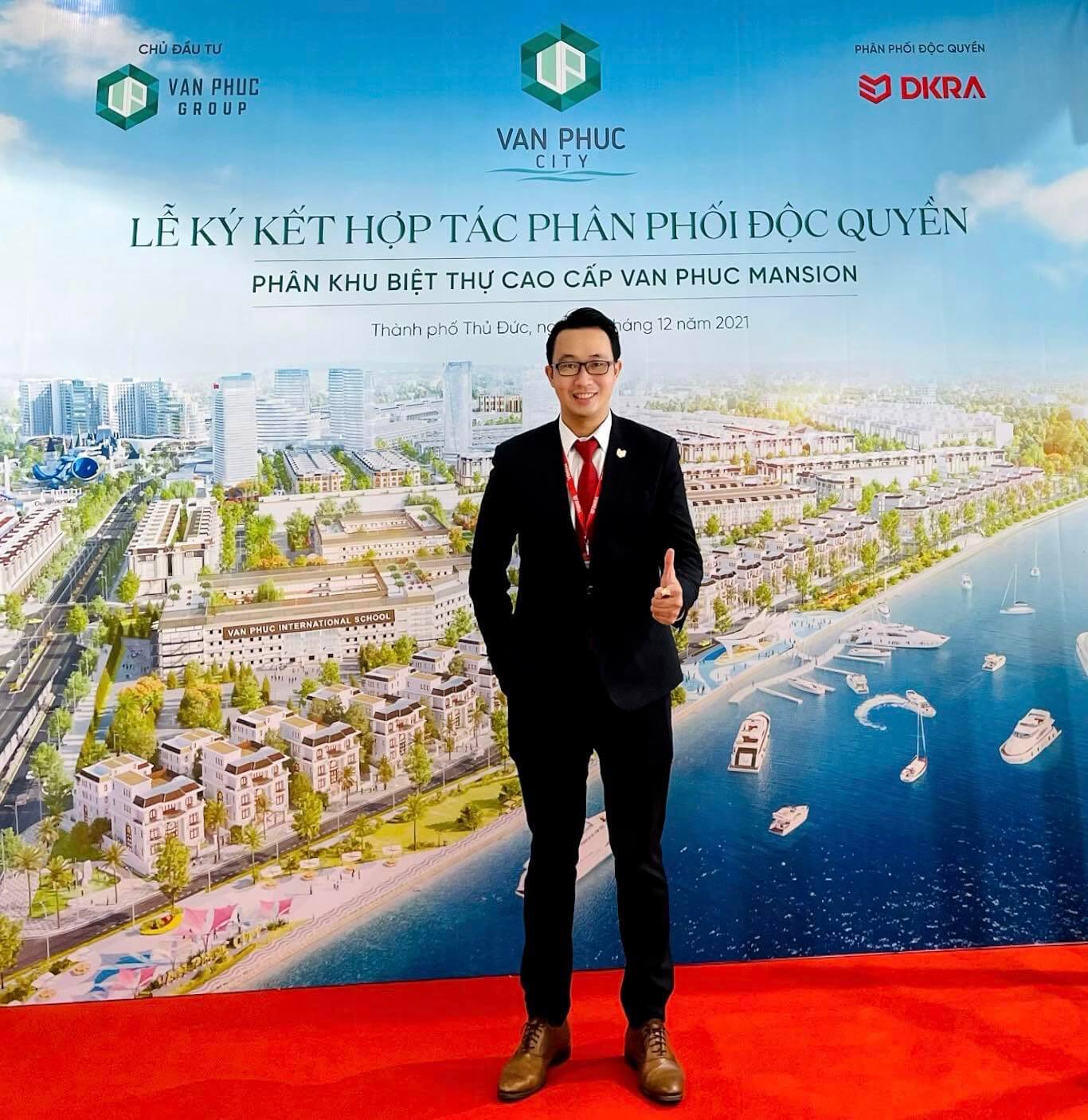 Trưởng phòng kinh doanh dự án Vạn Phúc City